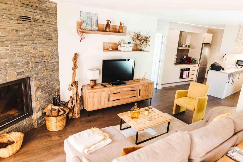 Precioso Apartamento Con Jardin Privado A 4 Km De Puigcerda Enveitg Bagian luar foto